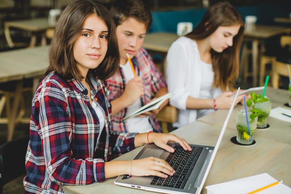 Master Grammar with IELTS Test Preparation in Dubai: Avoid These Common Mistakes