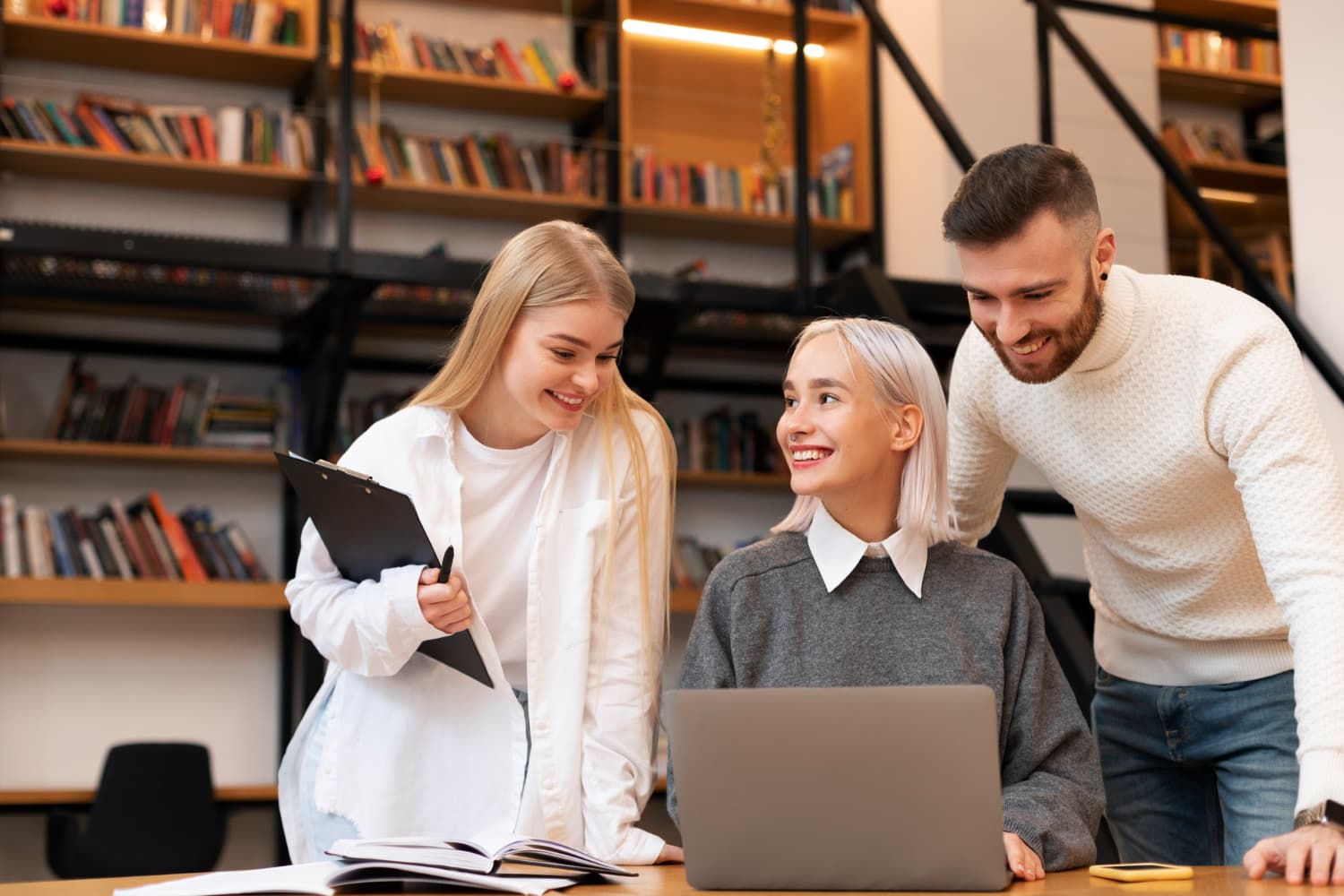 Adapting to Global Education Trends: How Dar Aluloom International  Stays Ahead