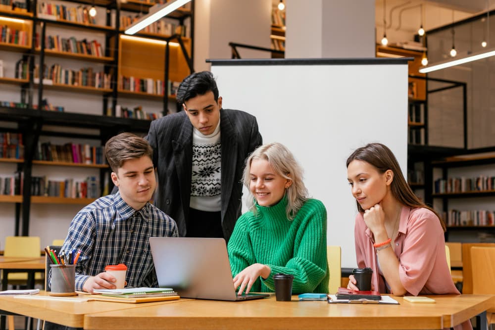 Helping Your Child Set Academic Goals (and Actually Reach Them) By Dar Aluloom International – Your Partner in Academic Success