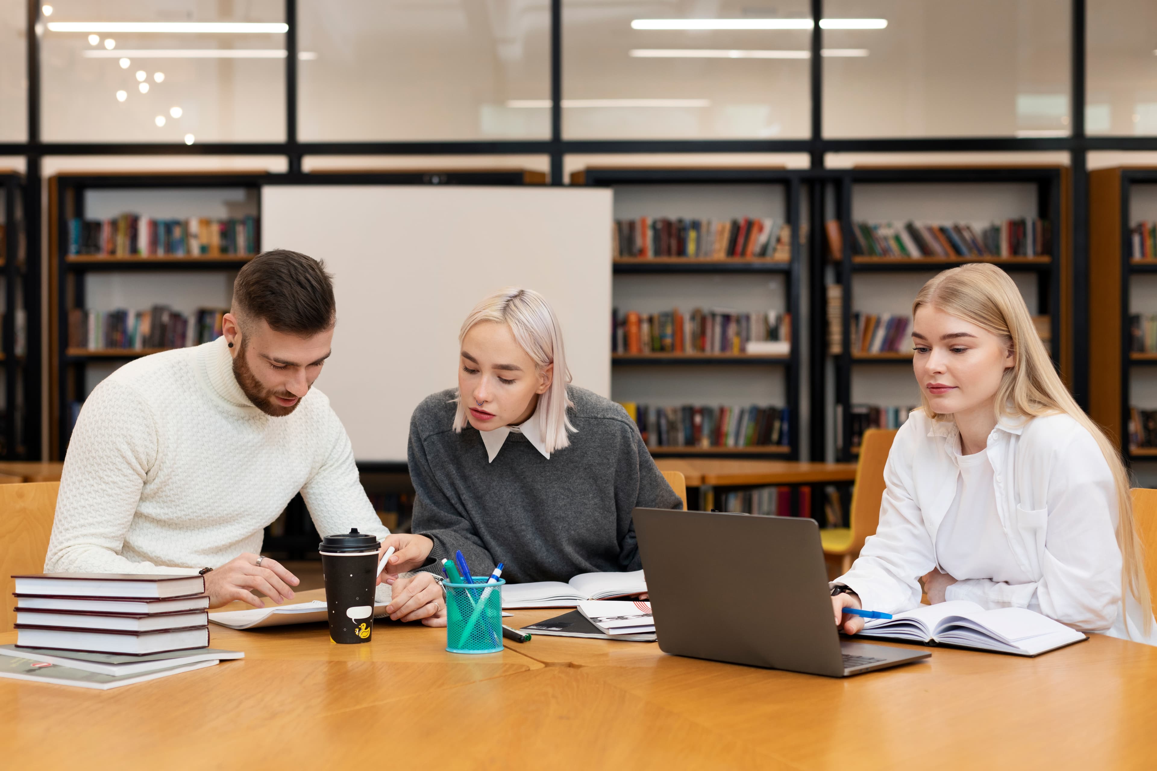 How Parents Can Support Without Over-Helping – Advice from the Best Educational Consultants in Dubai