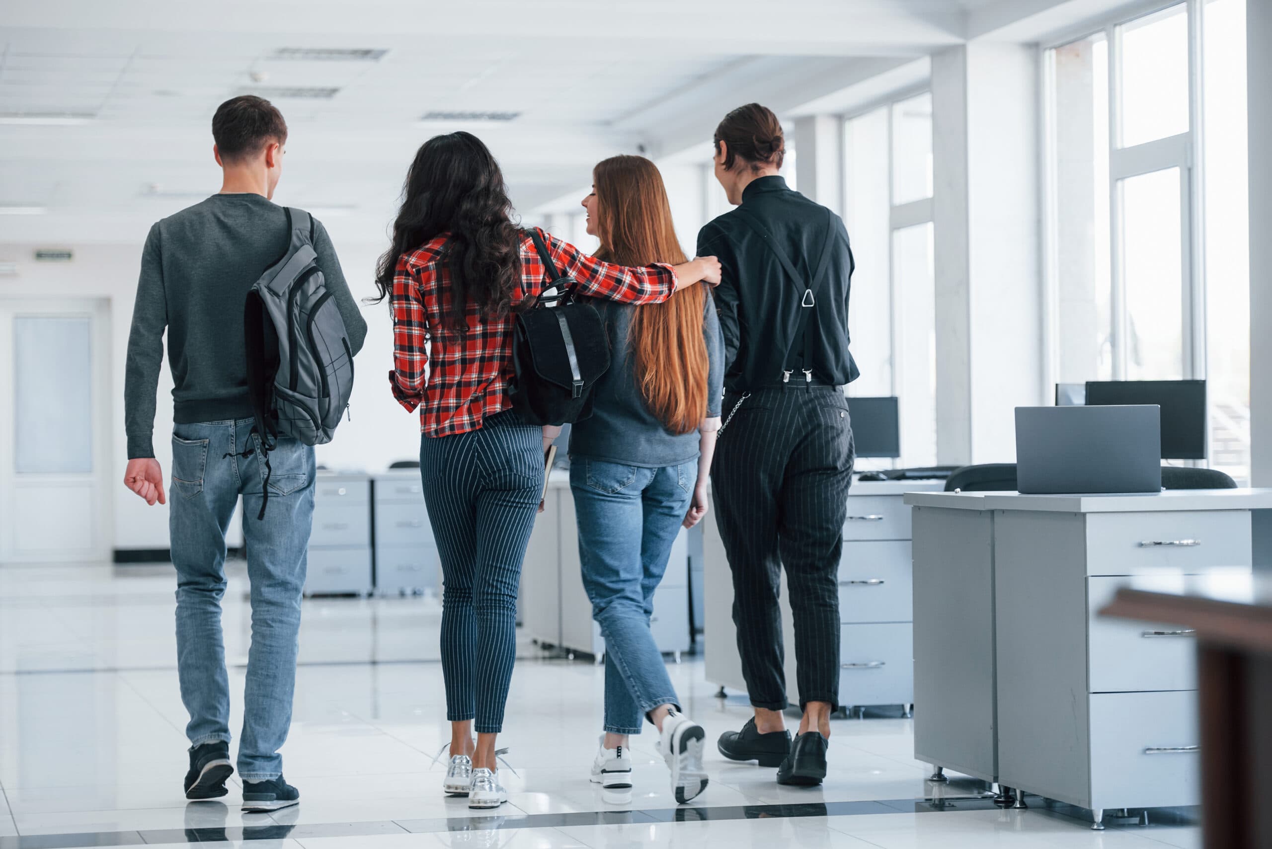 Navigating College Admissions in the UAE: Why a Consultant Can Make All the Difference